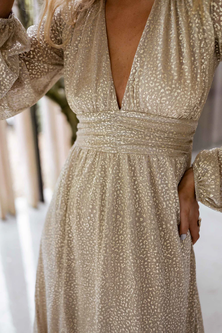 Navy Blue Dress – Elegant & Chic Evening Look