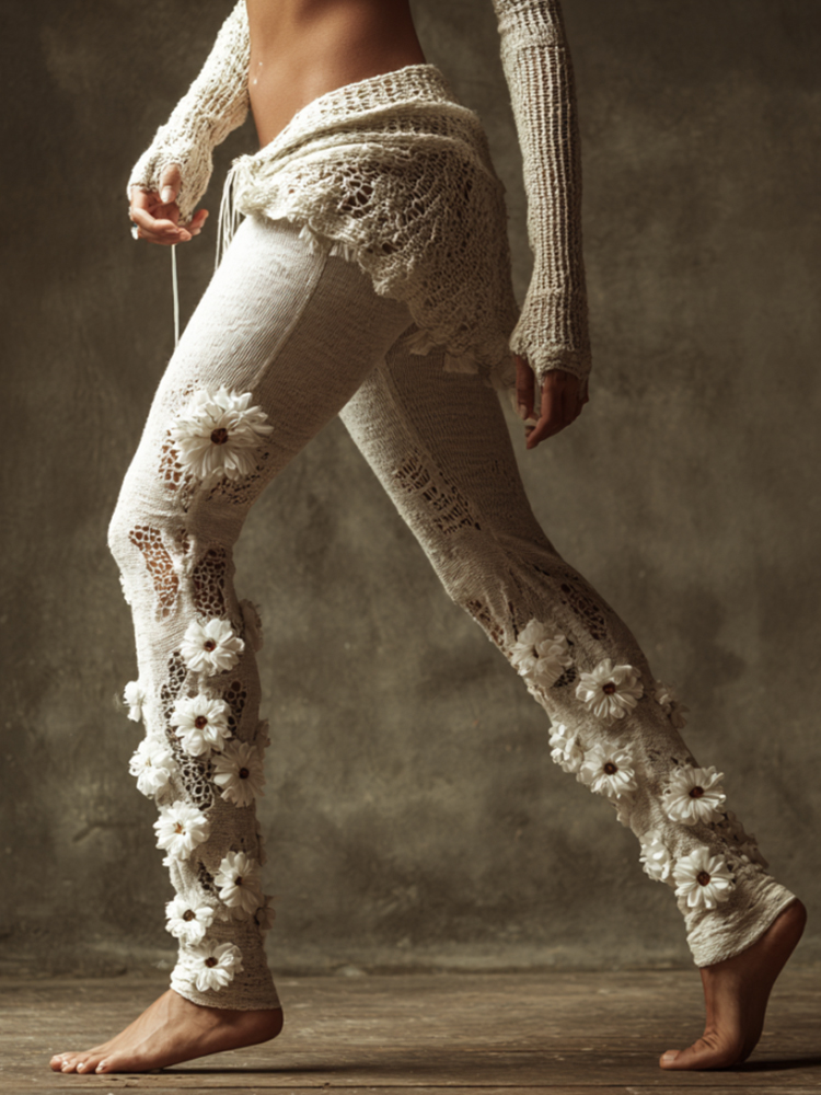 Women's Floral And Tree Branch Hollow Embroidery Leggings