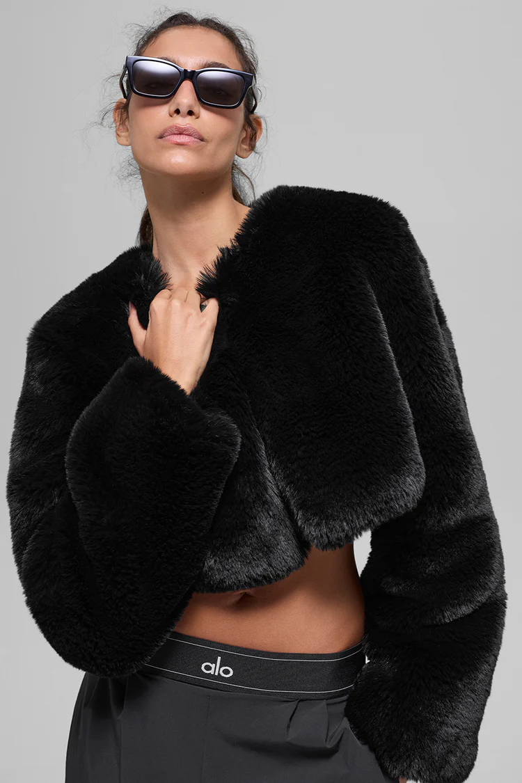 Faux Fur Chic Cropped Jacket_Black