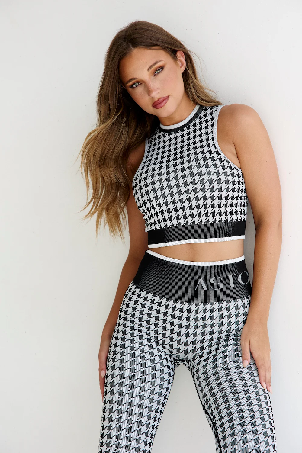 Astoria Seamless Knit Mockneck - Black/Grey Houndstooth