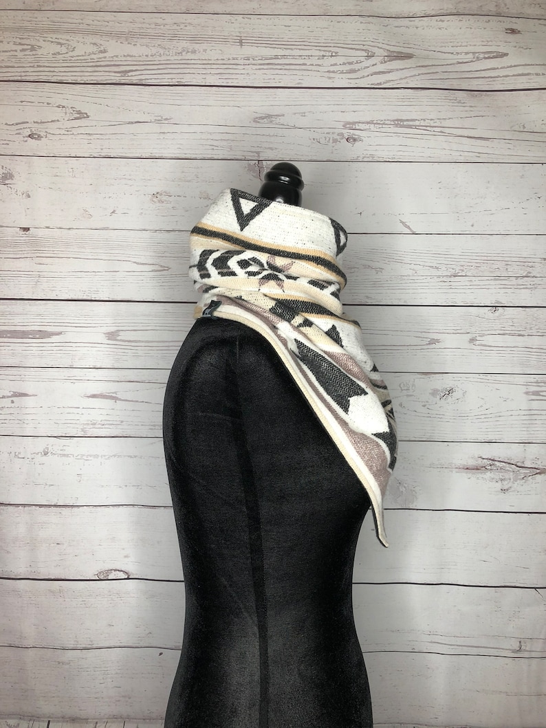 Cove Western Aztec Warm Neck Hood