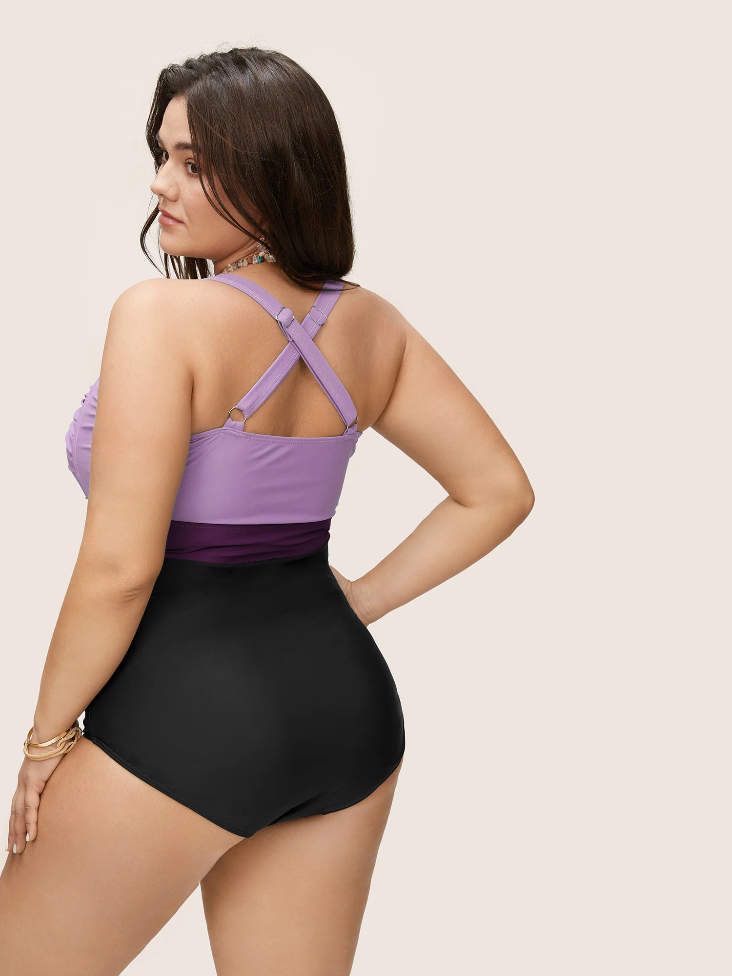 Contrast Twist Front Tummy-Control One Piece Swimsuit