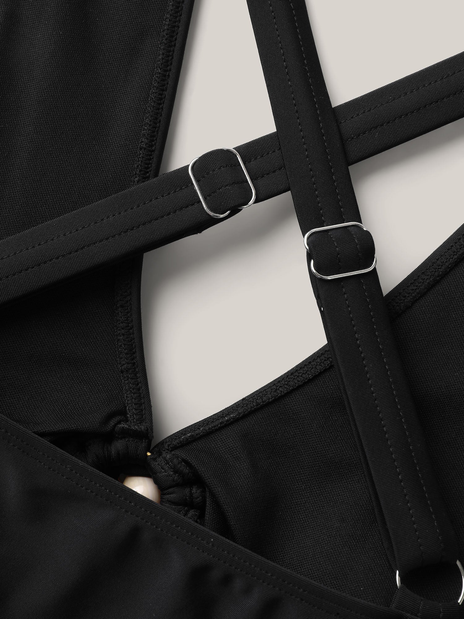 Knotted Keyhole Crossstraps Swim Top