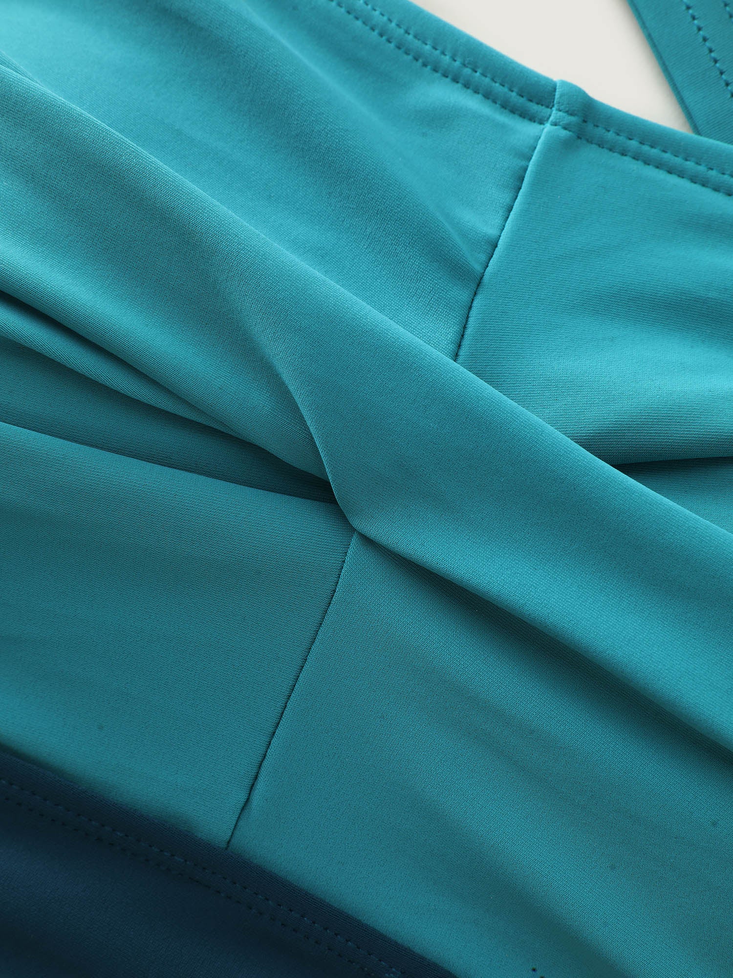 Contrast Twist Front Tummy-Control One Piece Swimsuit