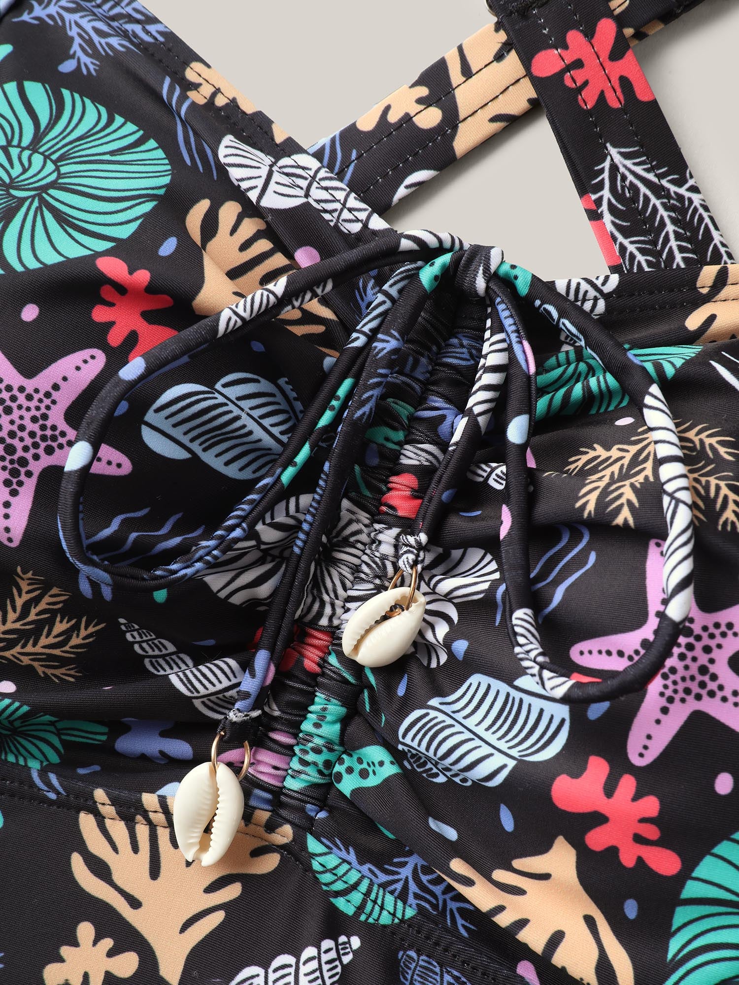 Bust-Friendly Ties Shell Print Swim Top