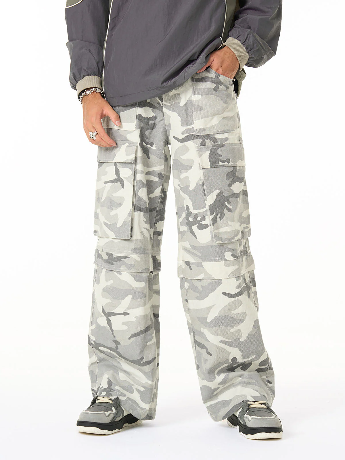 Camouflage Multi Pocket Cargo Pants - 2289