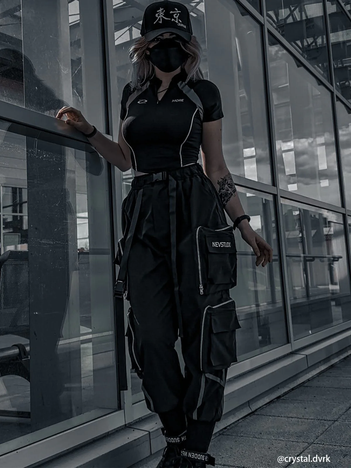 Multi-3D Dimensional Pockets Cargo Pants