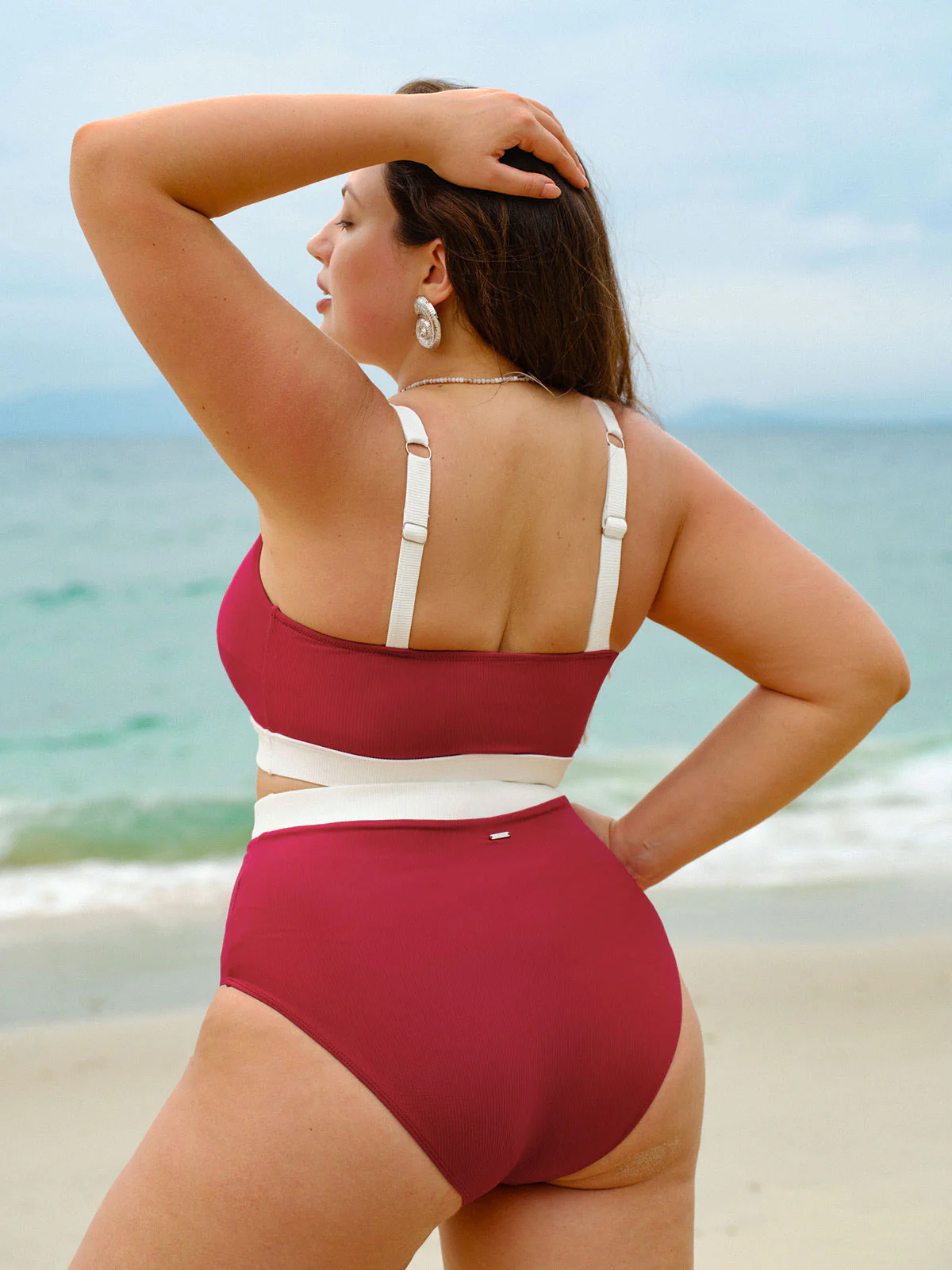 Red Contrast Cutout Plus Size Bikini Top
