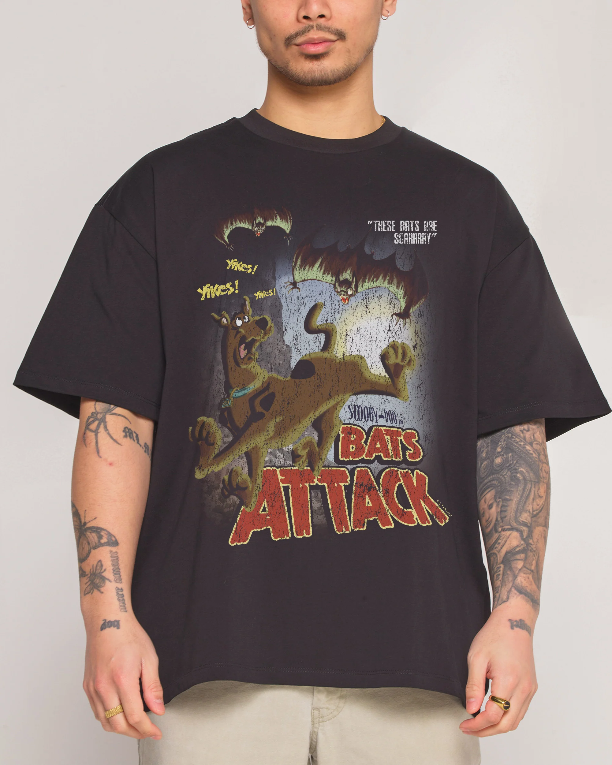 Scooby-Doo Bats Attack Oversized Tee